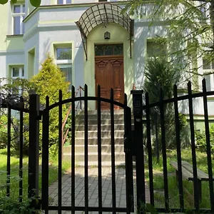  Apartament Dr - Bandera Polska